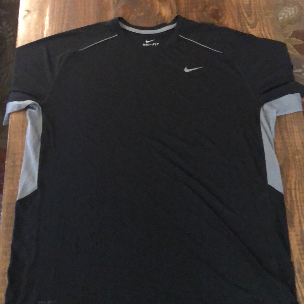 Men’s Nike Dri-Fit XXL Shirt